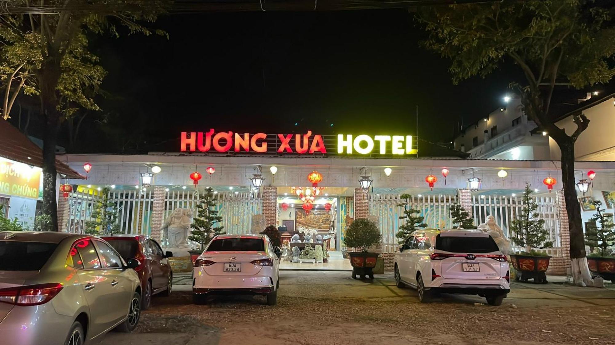 Hotel Khach San Huong Xua HaTien Exteriér fotografie