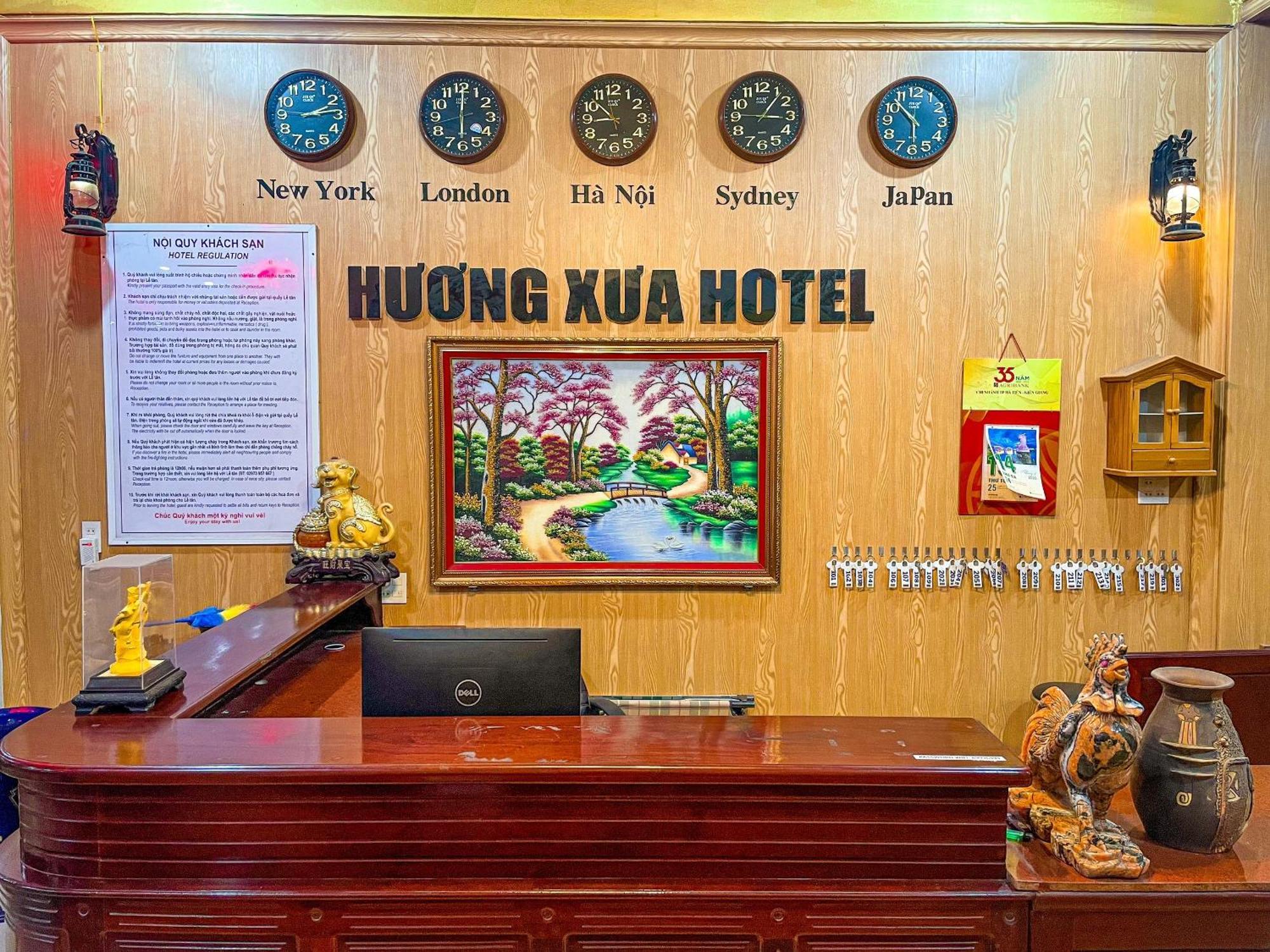 Hotel Khach San Huong Xua HaTien Exteriér fotografie